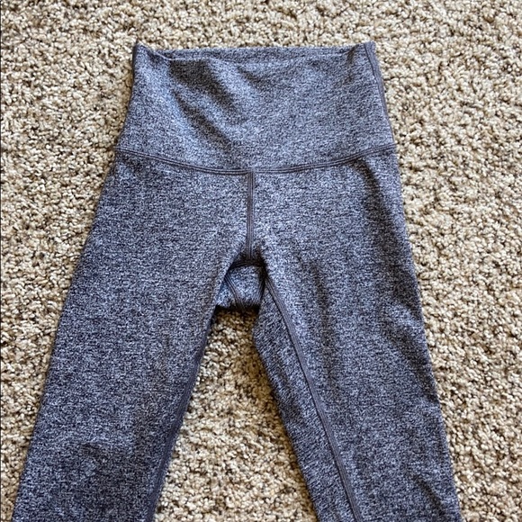 Lululemon 25” wunder under - Picture 2 of 10